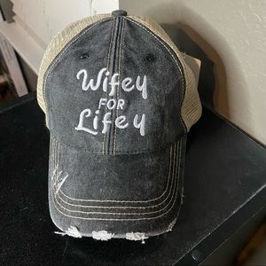 Wifey for lifey Distressed trucker hat